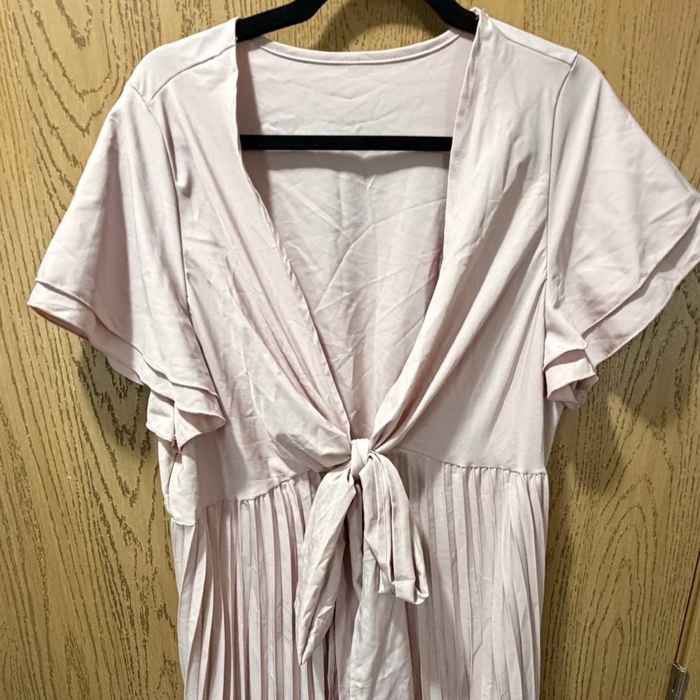 SHEIN Blush Pink Curve Pleated Open Back with a Bow Dress - Picture 7 of 8